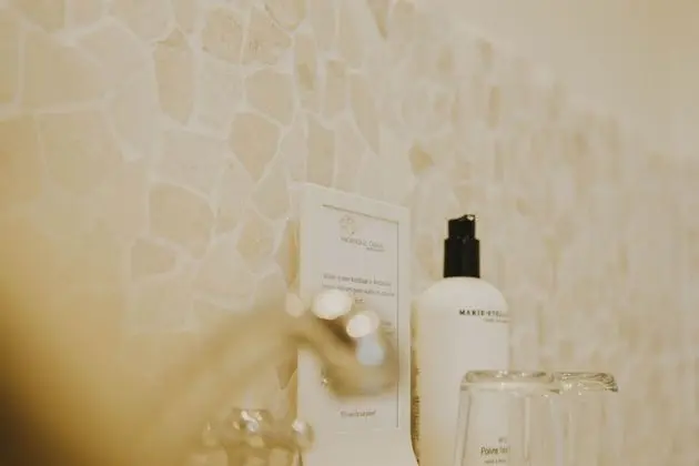 Exclusive Tek Büyük Yataklı Oda