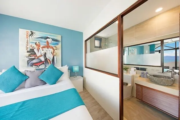 Deluxe Sea view with balcony