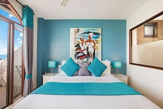 Deluxe Sea view with balcony