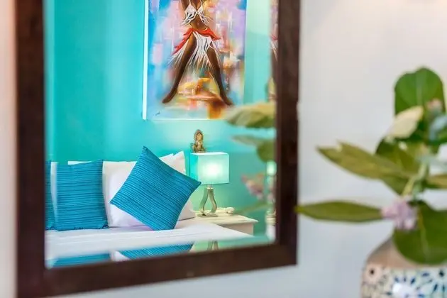 Deluxe Suite with private terrace on the beach