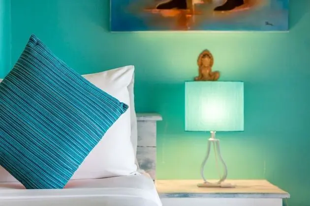 Deluxe Suite with private terrace on the beach