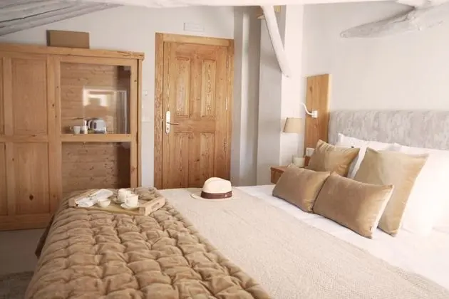 Classic Tek Büyük Yataklı Oda