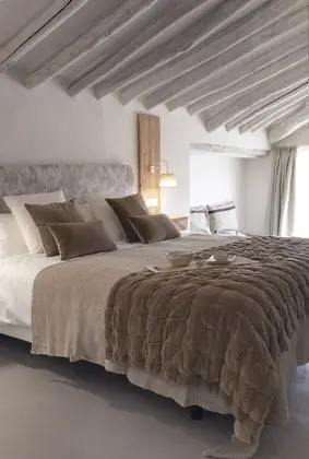 Classic Tek Büyük Yataklı Oda