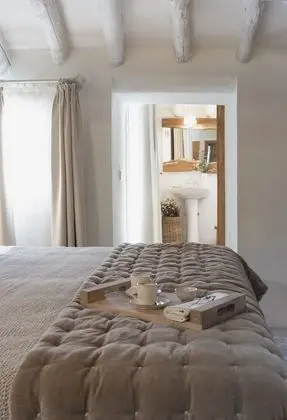 Classic Tek Büyük Yataklı Oda