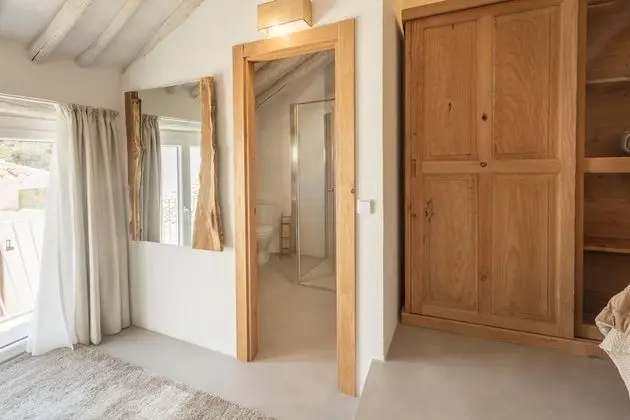 Classic Tek Büyük Yataklı Oda