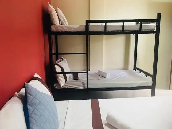 Family Oda, Sigara İçilmez, Havuz Manzaralı