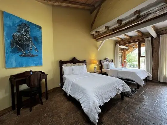 Exclusive Tek Büyük Yataklı Oda