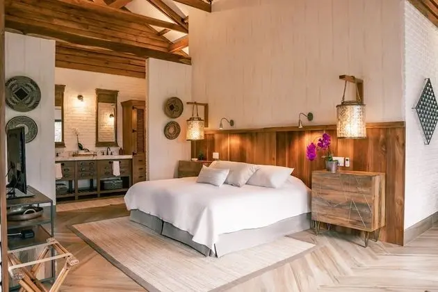 Luxury Tek Büyük veya İki Ayrı Yataklı Oda, 1 En Büyük (King) Boy Yatak, Teras, Bahçe Manzaralı