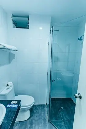 Üç Kişilik Oda