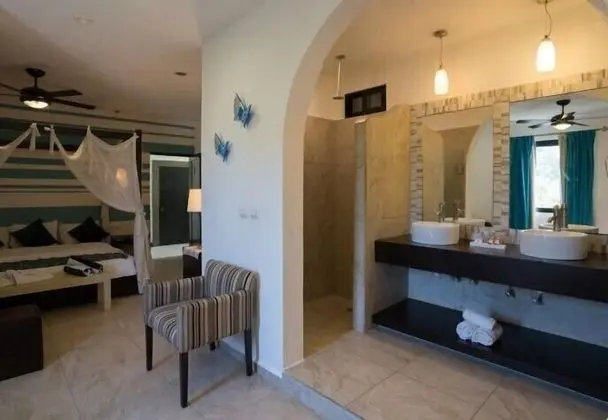 Grand Deluxe Suite