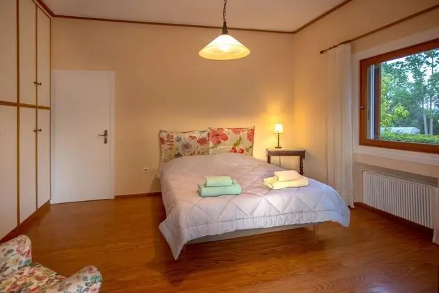 Villa, 4 Yatak Odası, Havuz Manzaralı