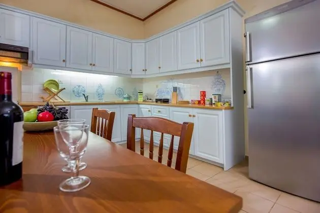Villa, 4 Yatak Odası, Havuz Manzaralı