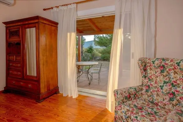 Villa, 4 Yatak Odası, Havuz Manzaralı