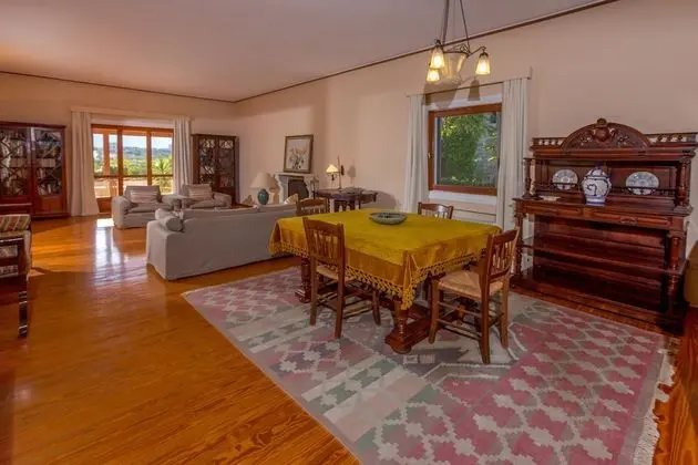 Villa, 4 Yatak Odası, Havuz Manzaralı