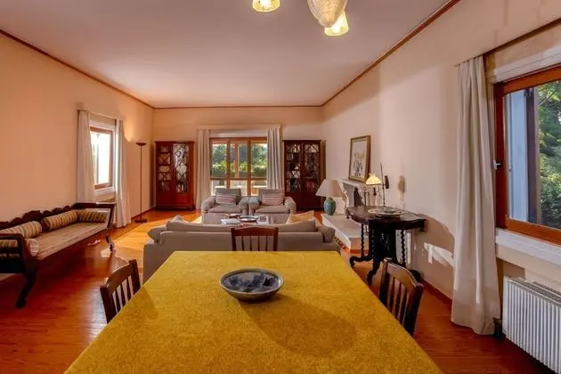 Villa, 4 Yatak Odası, Havuz Manzaralı