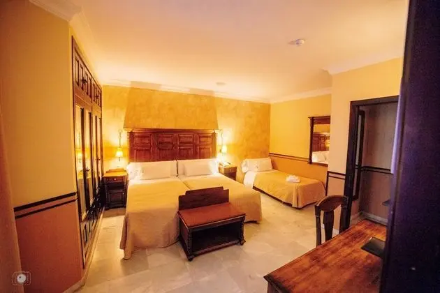 Tek Büyük Yataklı Oda (with extra bed)