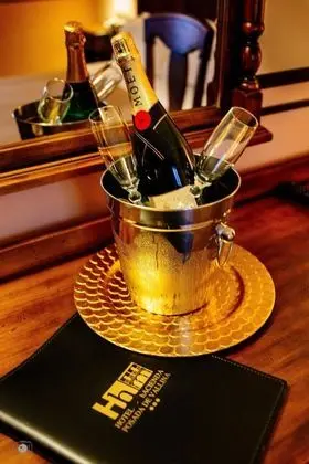 Tek Büyük Yataklı Oda (with extra bed)