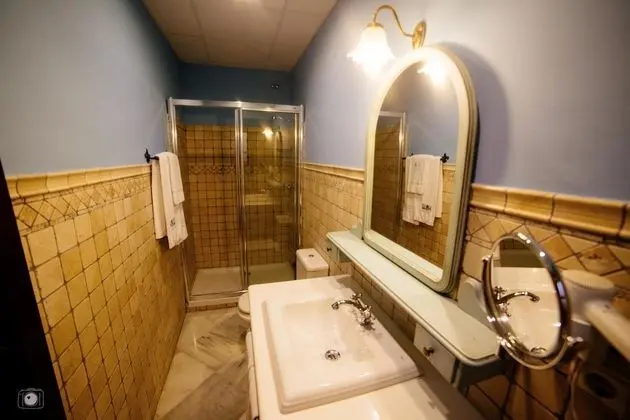 Tek Büyük Yataklı Oda (with extra bed)