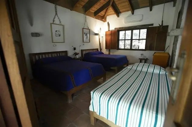 Deluxe Üç Kişilik Oda, Birden Çok Yatak, Bahçe Manzaralı