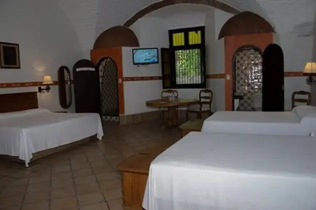 Standard Oda (1 King Bed)