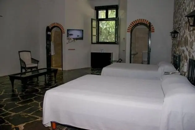 Standard Oda (1 King Bed)