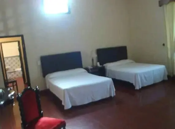 Standard Oda (1 King Bed)