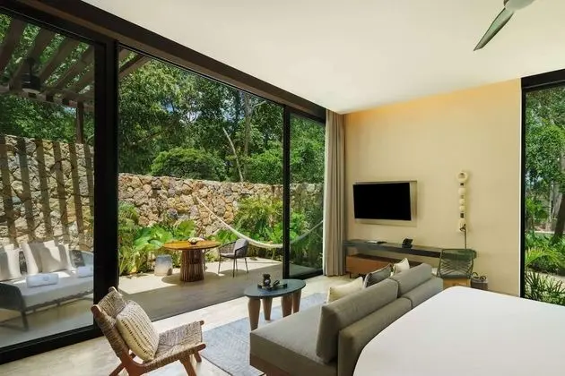Itza Plunge Pool Suite - King