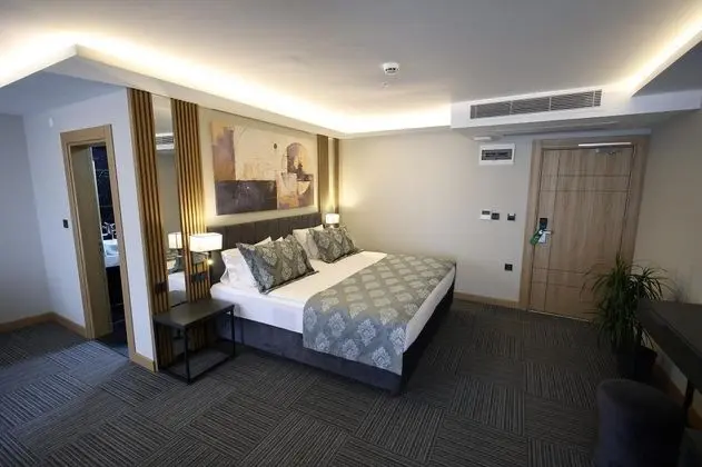 Junior Suite, Şehir veya Dağ Manzaralı