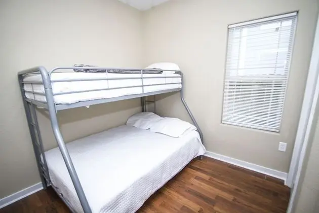 Ev (2 Bedrooms)