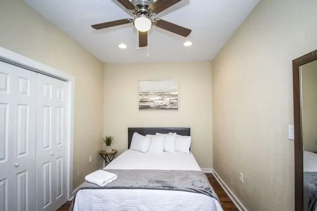 Ev (1 Bedroom)