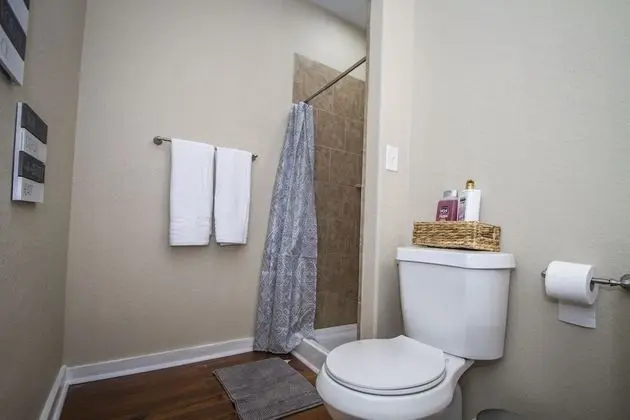 Ev (1 Bedroom)