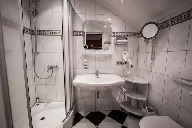 Comfort Tek Büyük Yataklı Oda