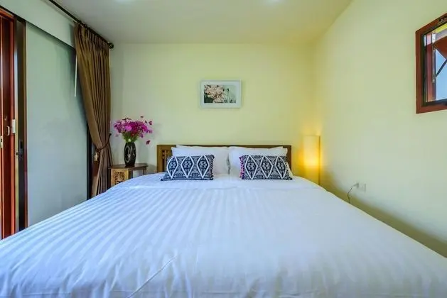 Deluxe Villa, 1 Queen Bed, Terrace, Garden View