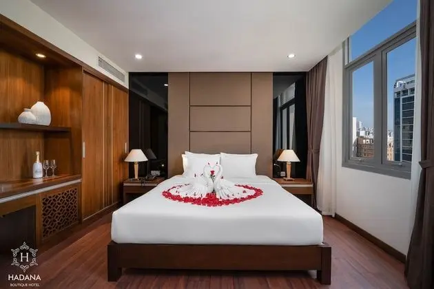 Deluxe Tek Büyük Yataklı Oda, 1 En Büyük (King) Boy Yatak, Sigara İçilmez, Şehir Manzaralı