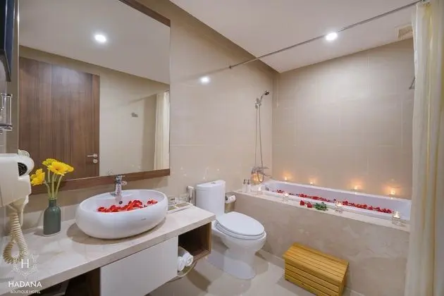 Deluxe Tek Büyük Yataklı Oda, 1 En Büyük (King) Boy Yatak, Sigara İçilmez, Şehir Manzaralı