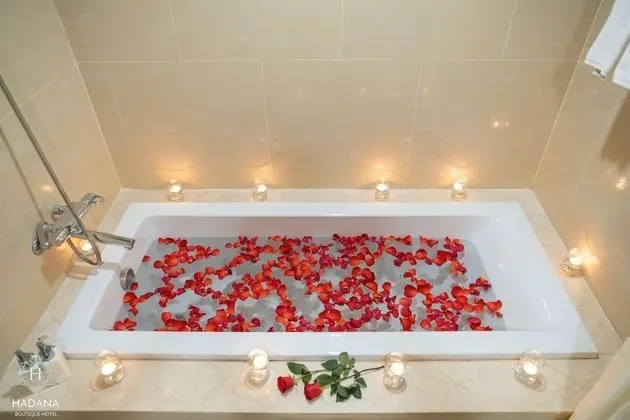 Deluxe Tek Büyük Yataklı Oda, 1 En Büyük (King) Boy Yatak, Sigara İçilmez, Şehir Manzaralı