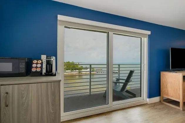 2 Double Beds Ocean View