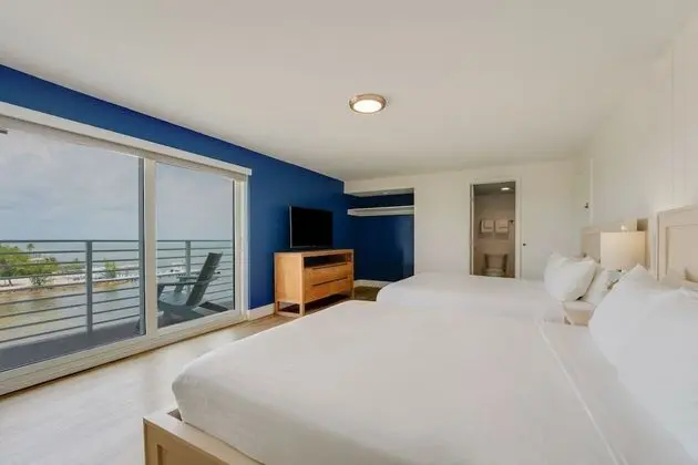 2 Double Beds Ocean View