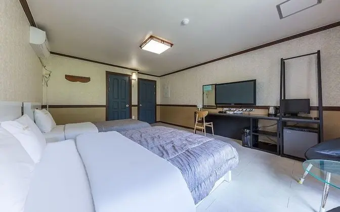 Oda (Twin (Simni Cherry Blossoms Valley Vi)