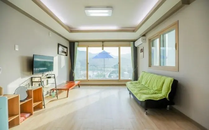 Oda (Magnolia Garden (River View Mountain )