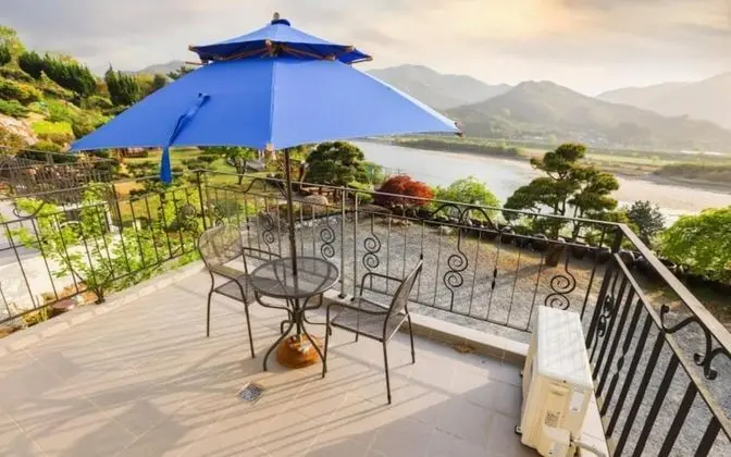 Oda (Magnolia Garden (River View Mountain )