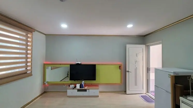 Oda (Ondol (One Room))