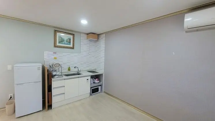 Oda (Ondol (One Room))