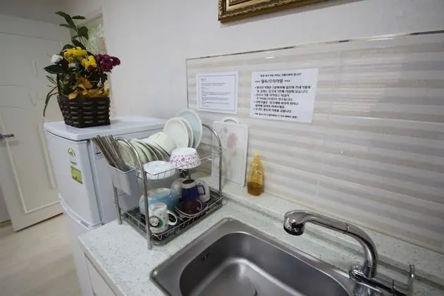 Oda (Ondol (One Room))