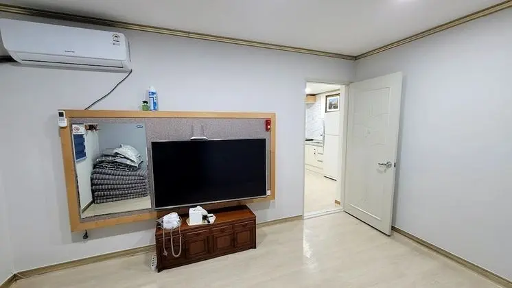 Oda (Ondol (Two Rooms))