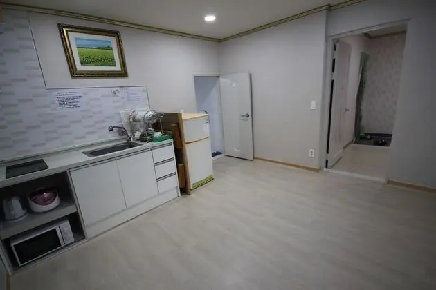 Oda (Ondol (Two Rooms))