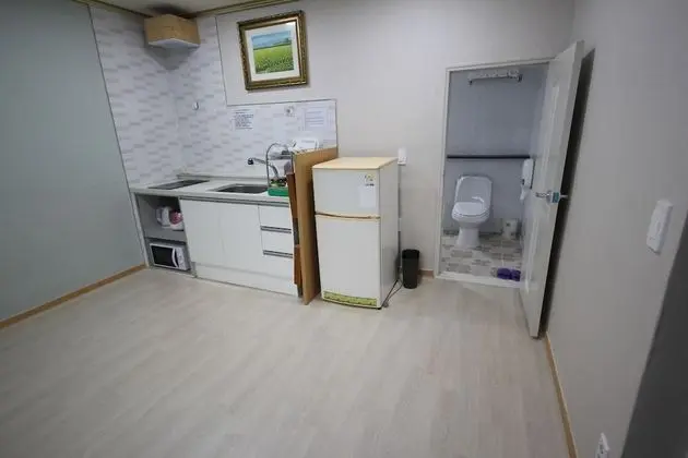 Oda (Ondol (Two Rooms))