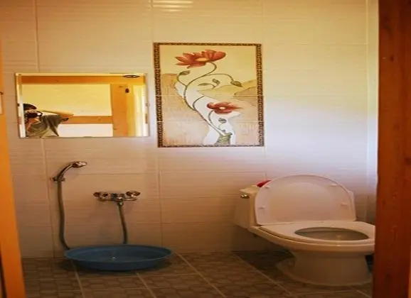 Traditional Stüdyo (Gukhwa 1)