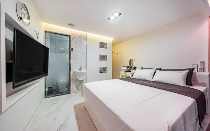 Oda (Dasoni (Individual indoor pool Unshar)