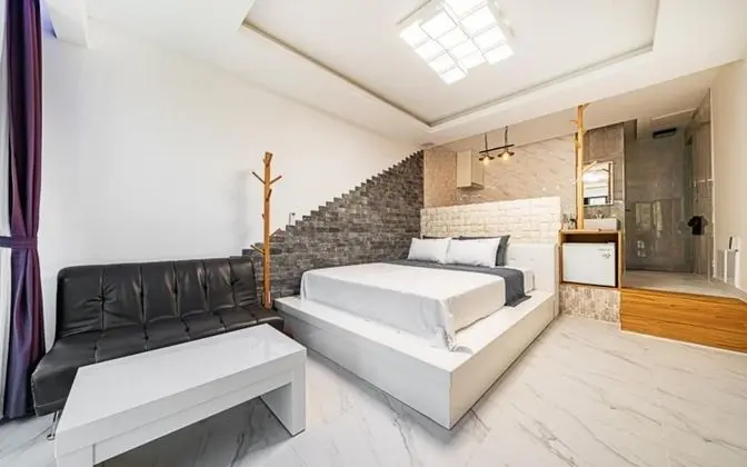 Oda (Love (Warm Water Pool Not Available P)